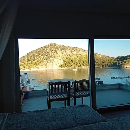 Διαμέρισμα Magical Sea View