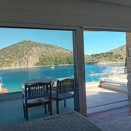 Διαμέρισμα Magical Sea View